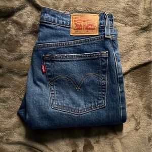 LEVIS 501 SKINNY JEANS -28 Inseam